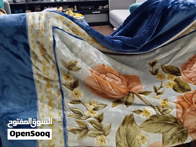 بطانيه فرو نفرين ممتازه درجه اولى ثخينه  و عريضه جدا