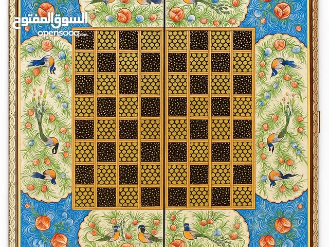 طاولة نرد وشطرنج فاخرة يدوية بخاتم إيراني ورسومات زهور وعصافير