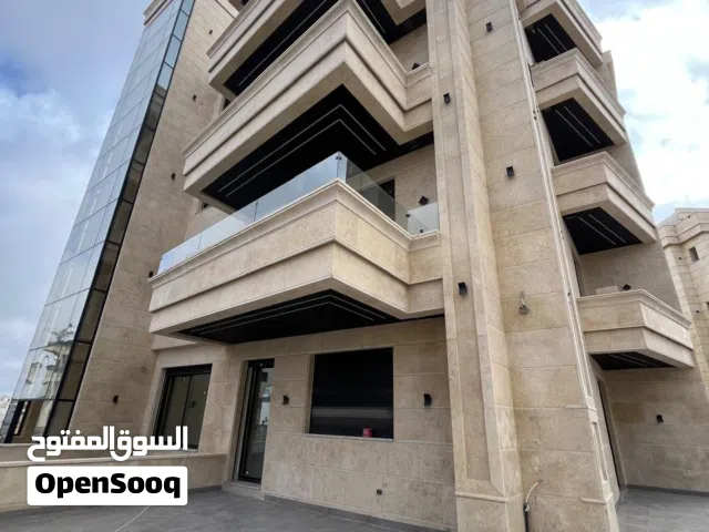 شقة ارضيه مع مسبح خاص في ضاحية النخيل بتشطيبات فندقية