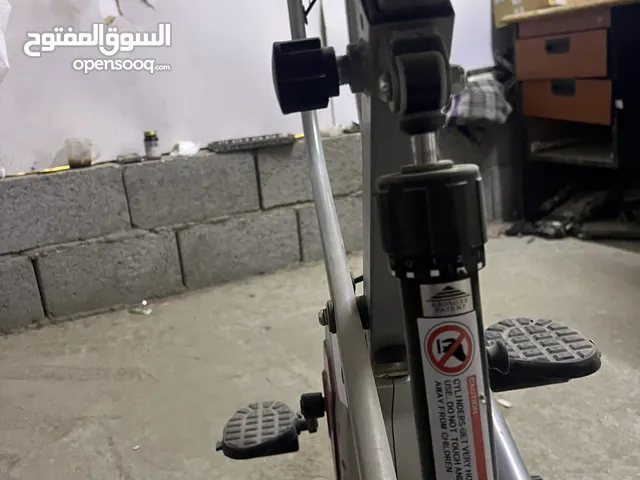 سيكل رياض جري وشد بطن مستعمل شغال مافي ايا كسور كل الحركات الي فيو شغاله وثقيل وخفيف شغال