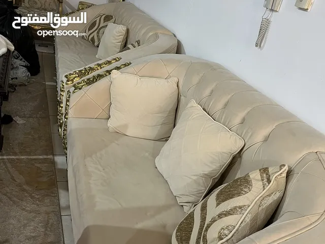 غنفة مع كرسي عدد اثنين ذهبي دمياطي لويس