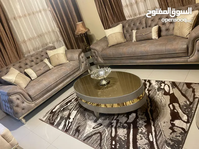 طقم كنب جديد تمامًا - لم يُستخدم