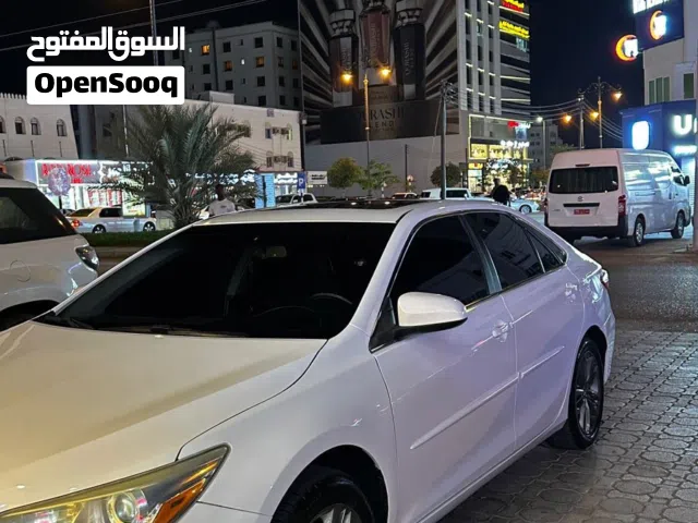 تويوتا كامري 2015 للبيع SE