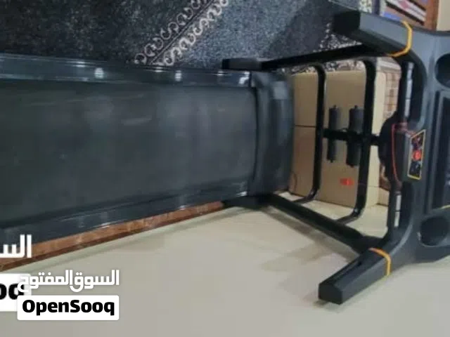جهاز مشي بحالة ممتازة مع علبة الزيت الاصلية ،موجود برام الله ، سرعة لغاية 19km طلوع ونزول مع تمارين