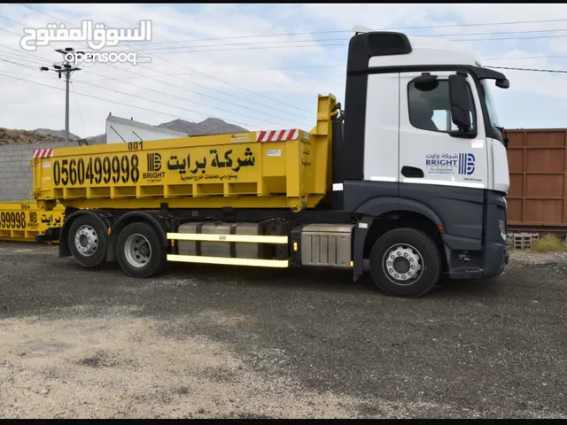 حاوية مخلفات بناء