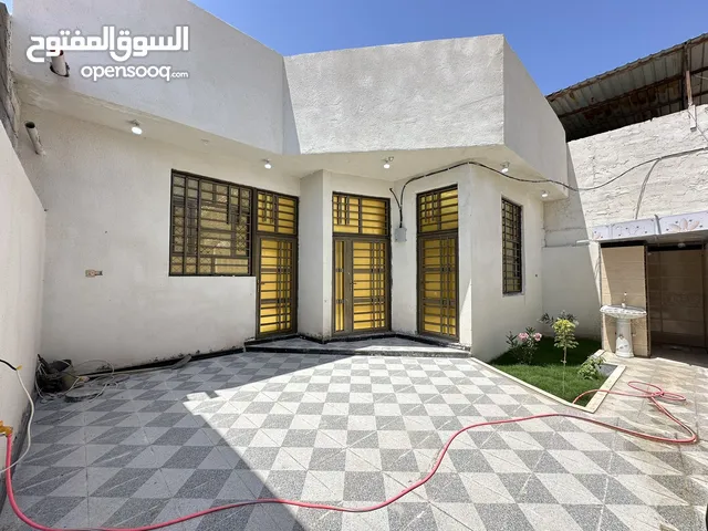 180 m2 3 Bedrooms Townhouse for Sale in Basra Abu Al-Khaseeb