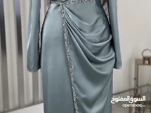 فستان طويل