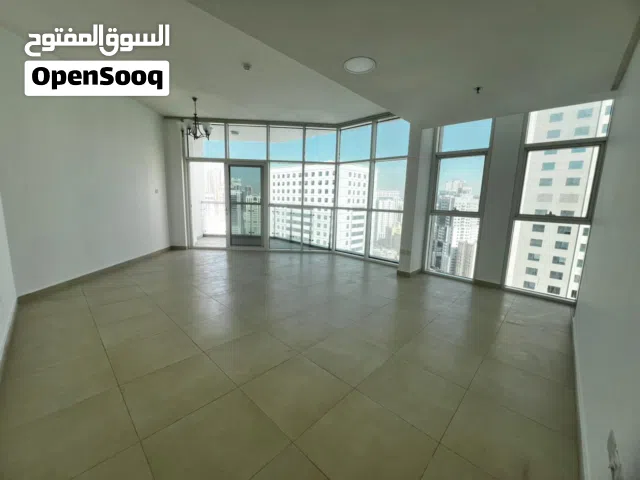 ثلاث غرف وصاله مع خزائن في الحائط غرفة غسيل غرفه ستور باركينج مجاني