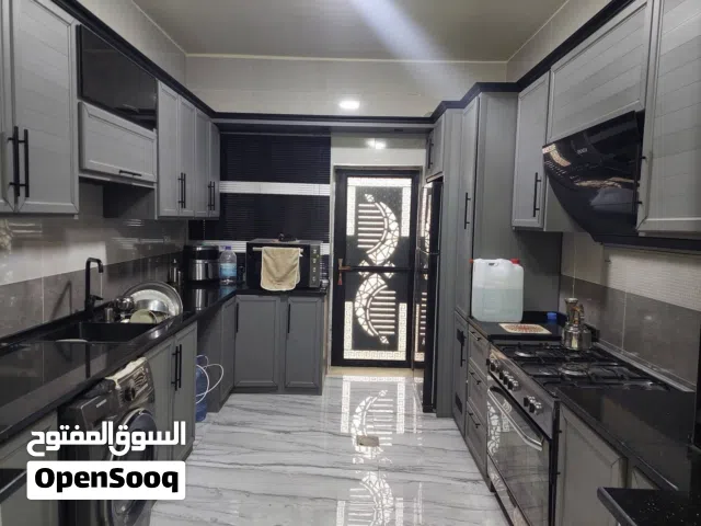 بيت مستقل نظيف للبيع