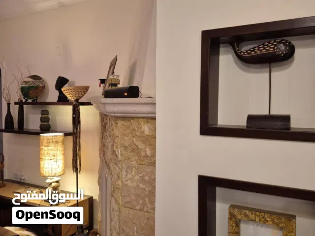 خلدا فيلا على شارعين مكونه من 3 شقق طابقيه واطلاله بسعر مغري