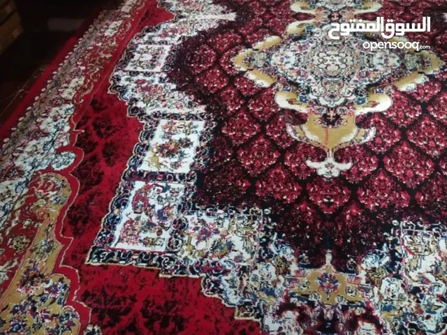زوليه ايراني للبيع مستخدم اخو الجديد السعر مناسب جدا اتواصلو معي وبالخدمه