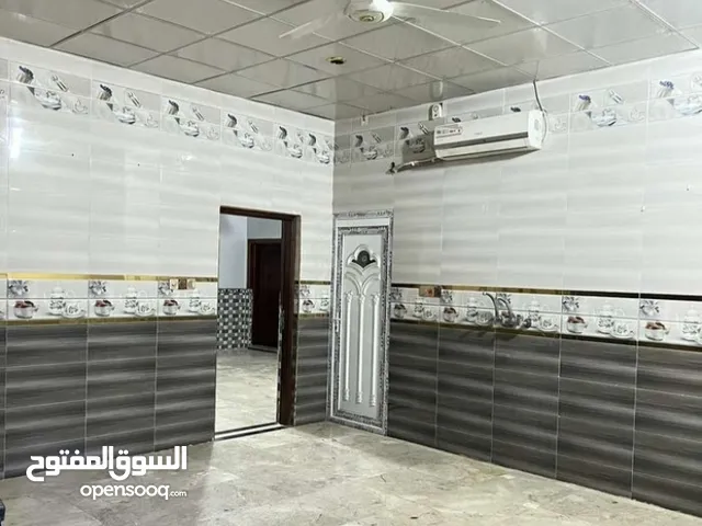 120 m2 2 Bedrooms Apartments for Rent in Basra Tuwaisa