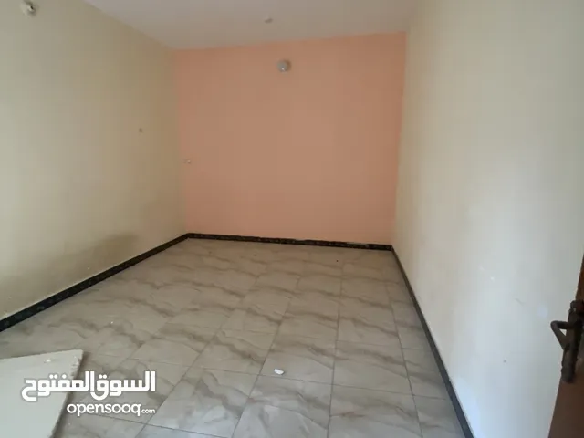 350 m2 5 Bedrooms Villa for Rent in Basra Jaza'ir