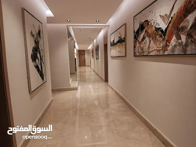 160 m2 3 Bedrooms Apartments for Rent in Al Riyadh Al Malqa