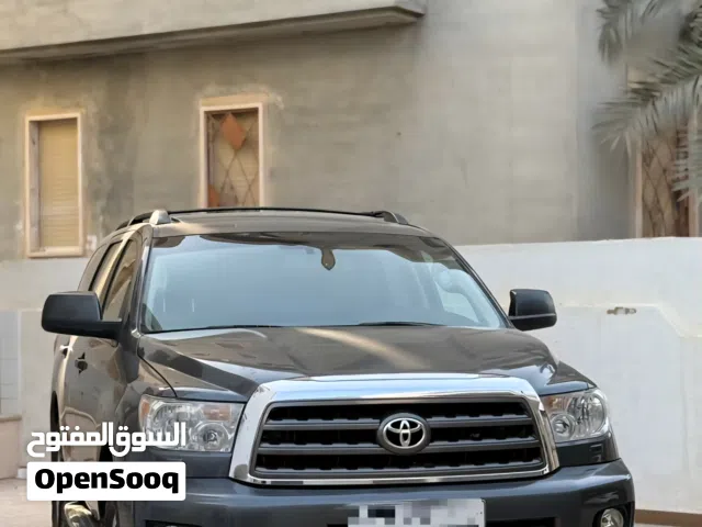 Used Toyota Sequoia in Tripoli