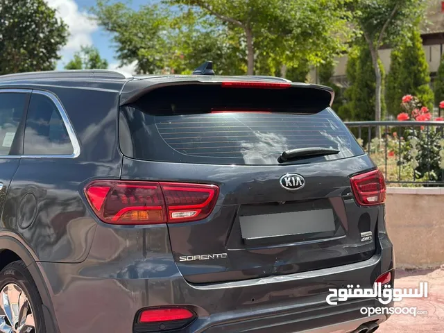 Used Kia Cerato in Hebron