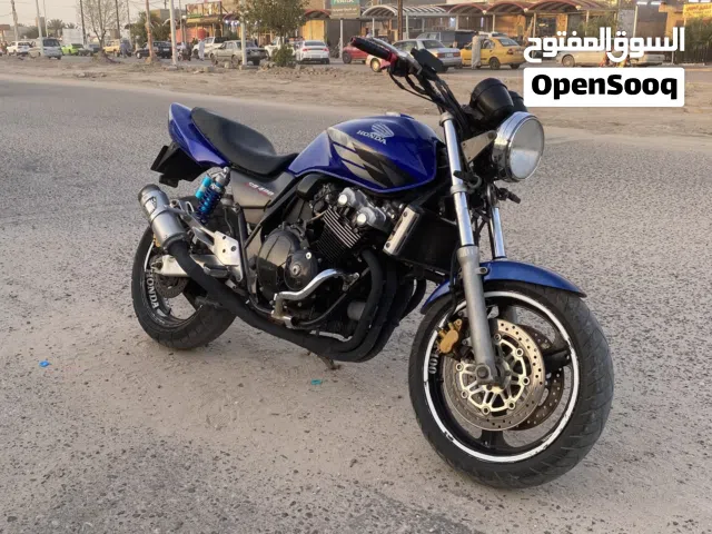 2025 هوندا CB1000R