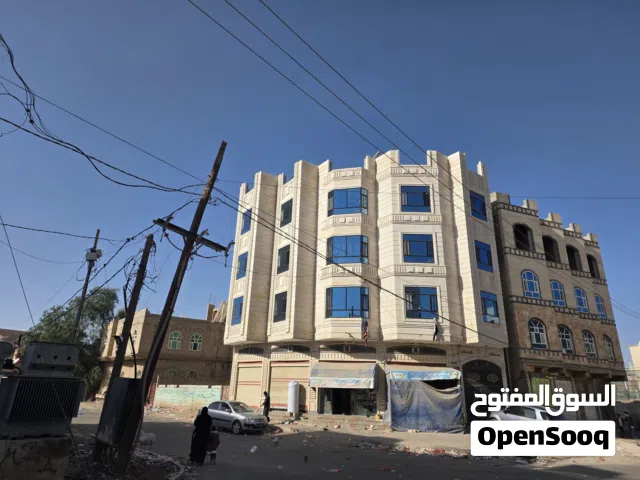 شقق للإجار جديد لوووكس وشارع قوة فيه كل الخدمات والمواصلات جوار شارع تعز