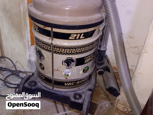 مكنسة كهربائية مستعملة استعمال قليل