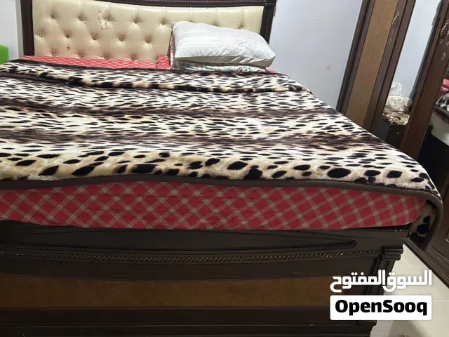 للبيع غرفة نوم تفصيل