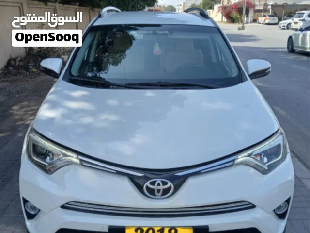 toyota rav4 2018 oman agancy very neat and clean lees kilometor