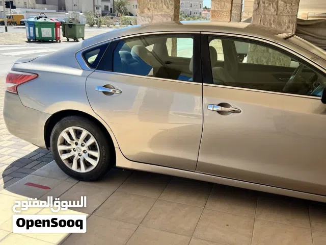 2013, نيسان, التيما, SL