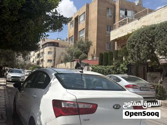 2017, كيا, ريو, Standard