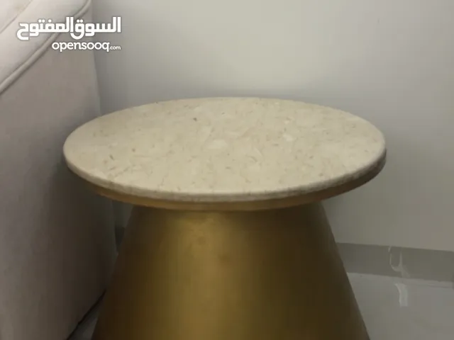 طاولة رخام