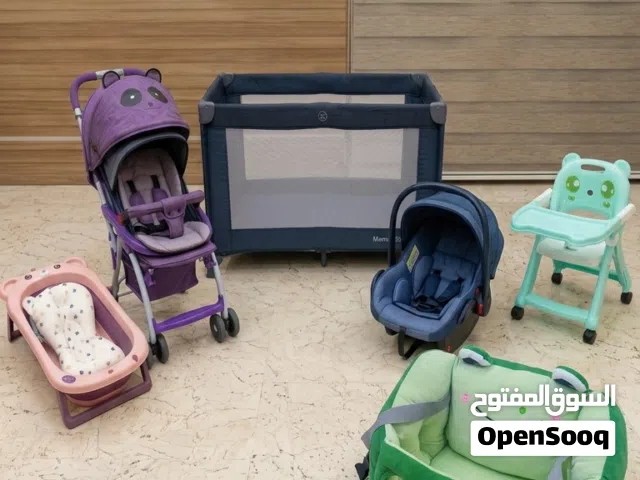 مسلتزمات بيبي مستعمل بحالة ممتازة للبيع
