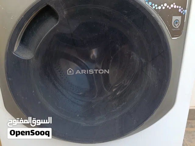 غسالة ملابس نوع ارستون