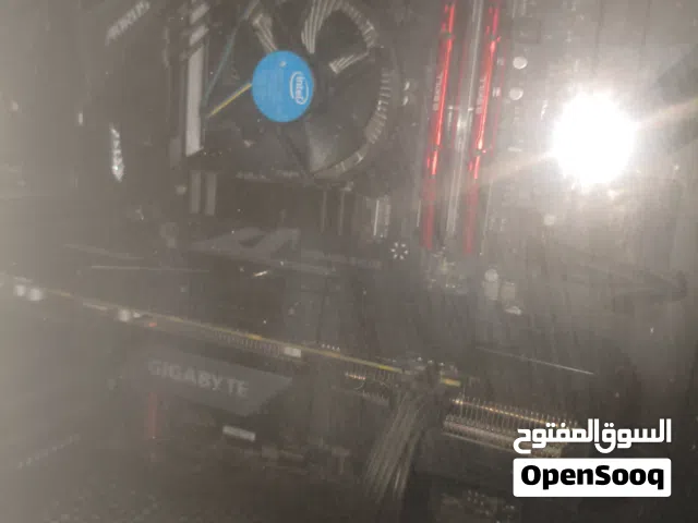 بي سي جيمنج وشاشه ب160 دينار