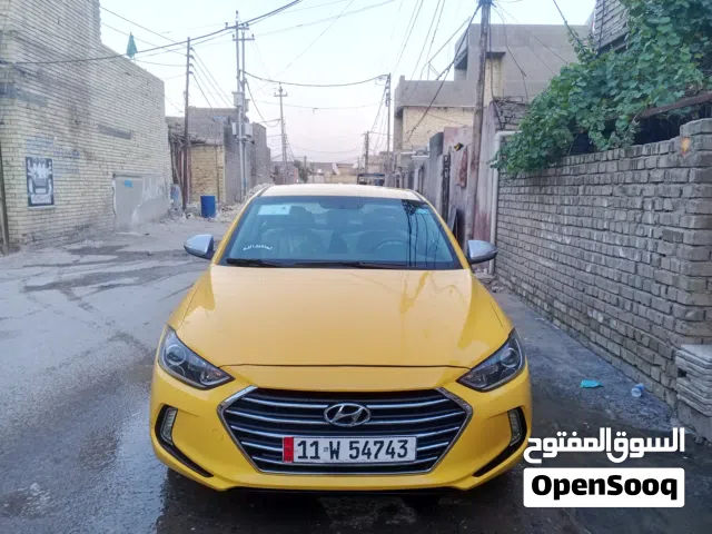 2017 هيونداي النترا SE