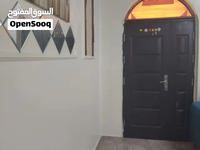 منزل سكني في ولاية السويق بديعوه مساحة الارض 600 متر نسبة البناء 180 متر