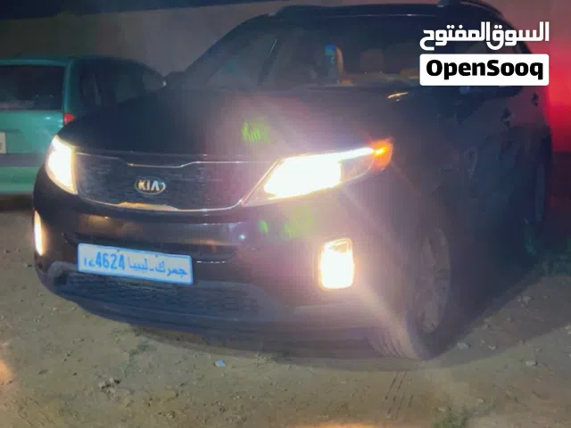 Used Kia Sorento in Tripoli