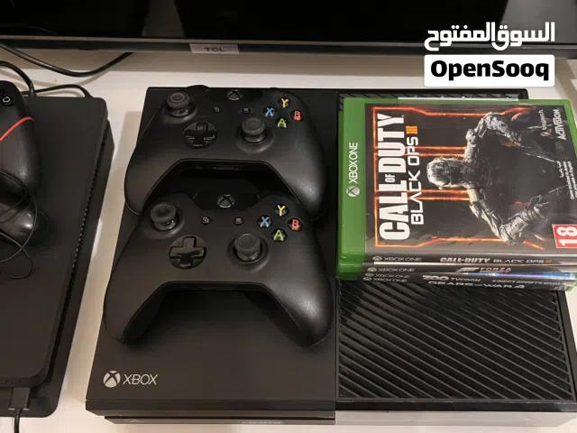 Xbox One with 2 Controllers and 5 games
