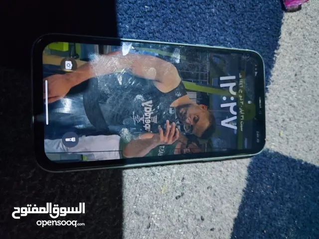 iPhone 11 بحالة ممتازة