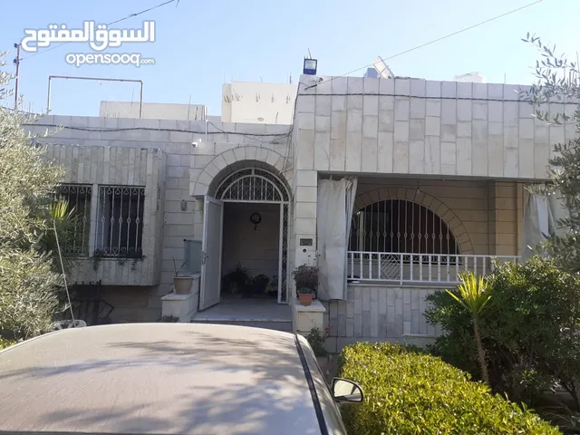 330 m2 5 Bedrooms Townhouse for Sale in Irbid Al Husn
