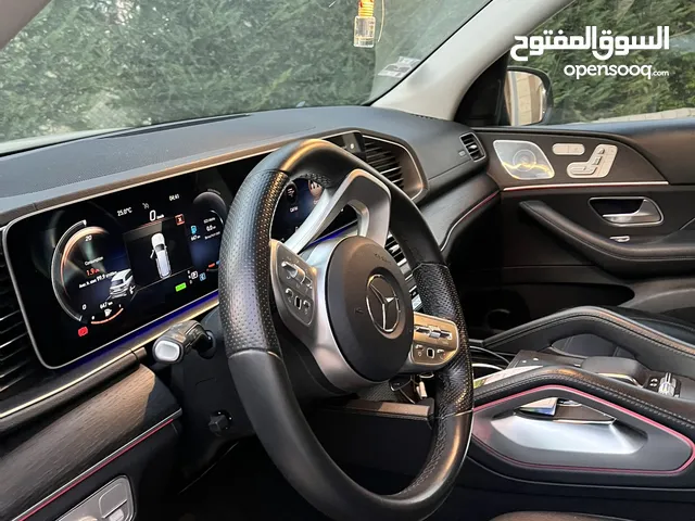 Mecedes benz GLS 500 year : 2021