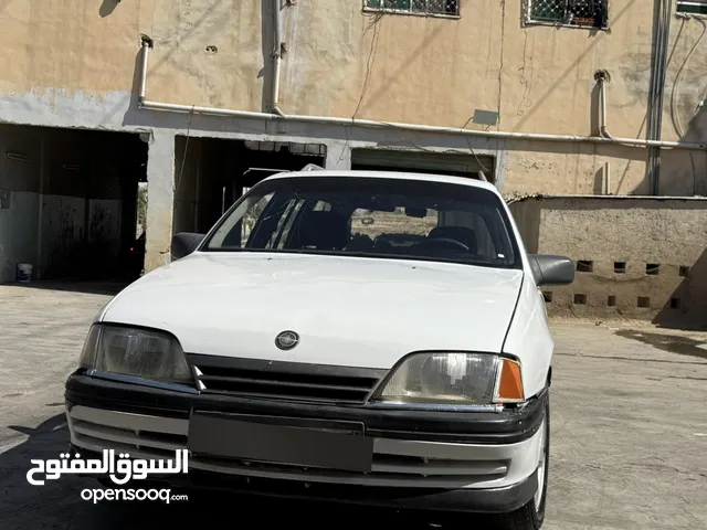 اوبل اوميغا ستيشن 1991 للبيع