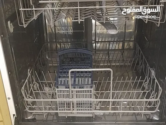 إلكترونيات واثاث للبيع