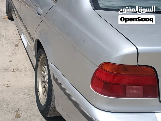 1999 بي ام دبليو الفئة 5 520