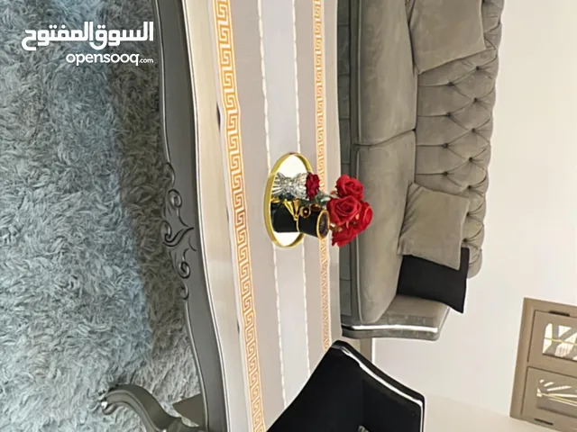 غرفة جلوس كاملة ، ونظافة