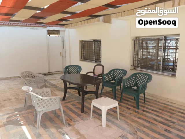 شقة مفروشة للايجار جزء من فيلا من المالك مباشرة