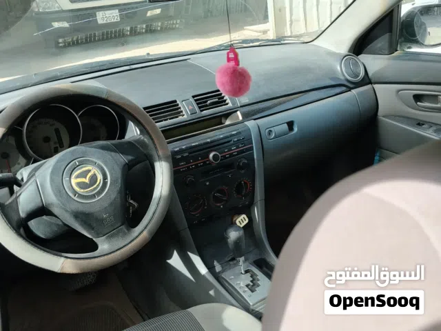 2008 مازدا 3 Standard