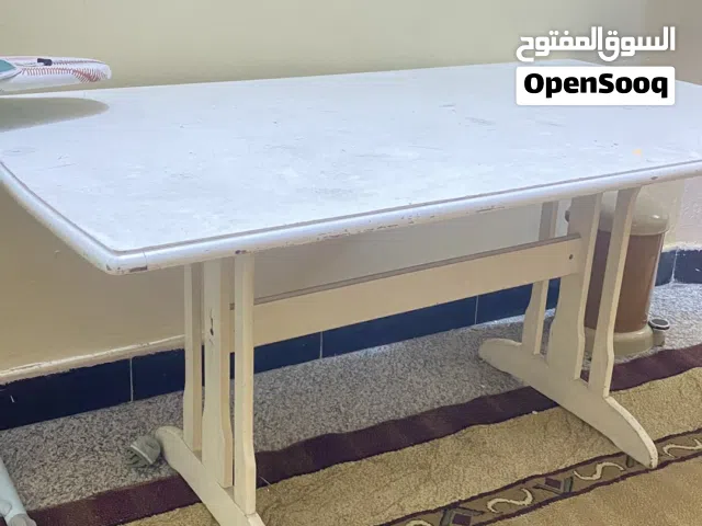 ميز دراسه مع بوفيه فراش