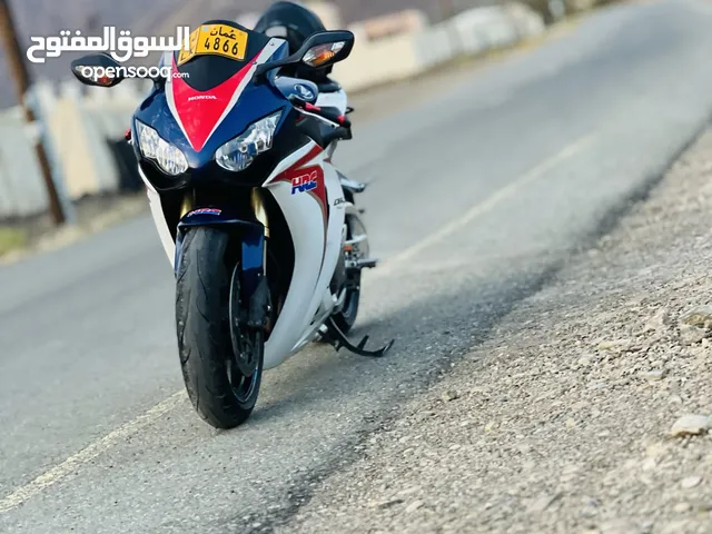 Honda CB1000R 2011 in Al Dhahirah