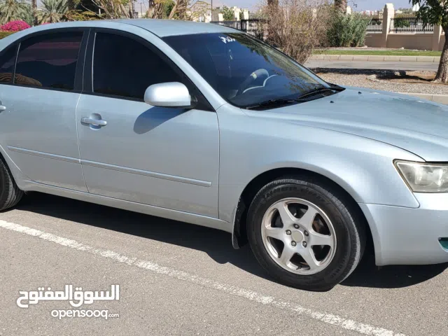 هيونداي سوناتا 2005 بحالة جيده للبيع
