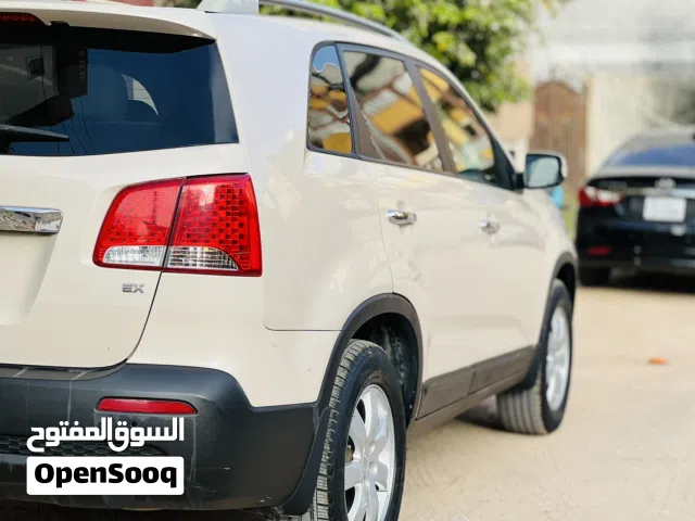 Used Kia Sorento in Tripoli