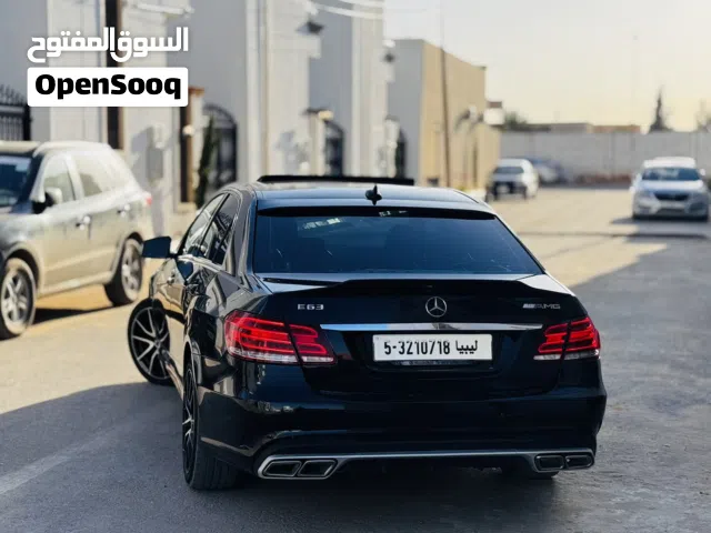 2011 مرسيدس بنز الفئة-E E 300