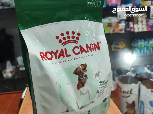 اكل كلاب رويال كانن بروتين حيواني ، قمح ذرة ،دهون حيوانية ، فيتامين د زيت طحاالب